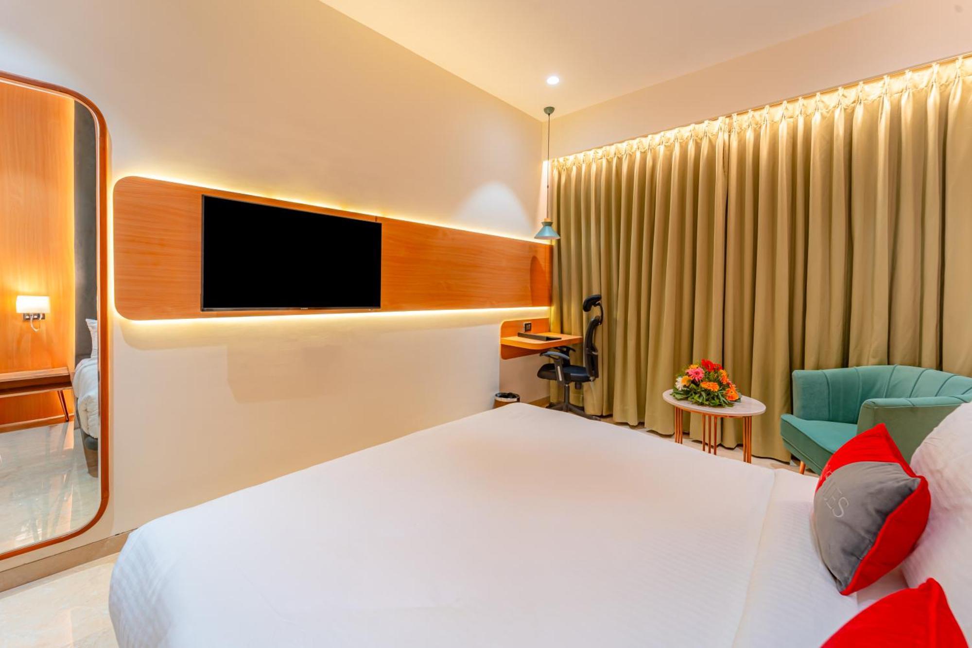 Playsales Scarlet Vijay Nagar Indore Exterior photo