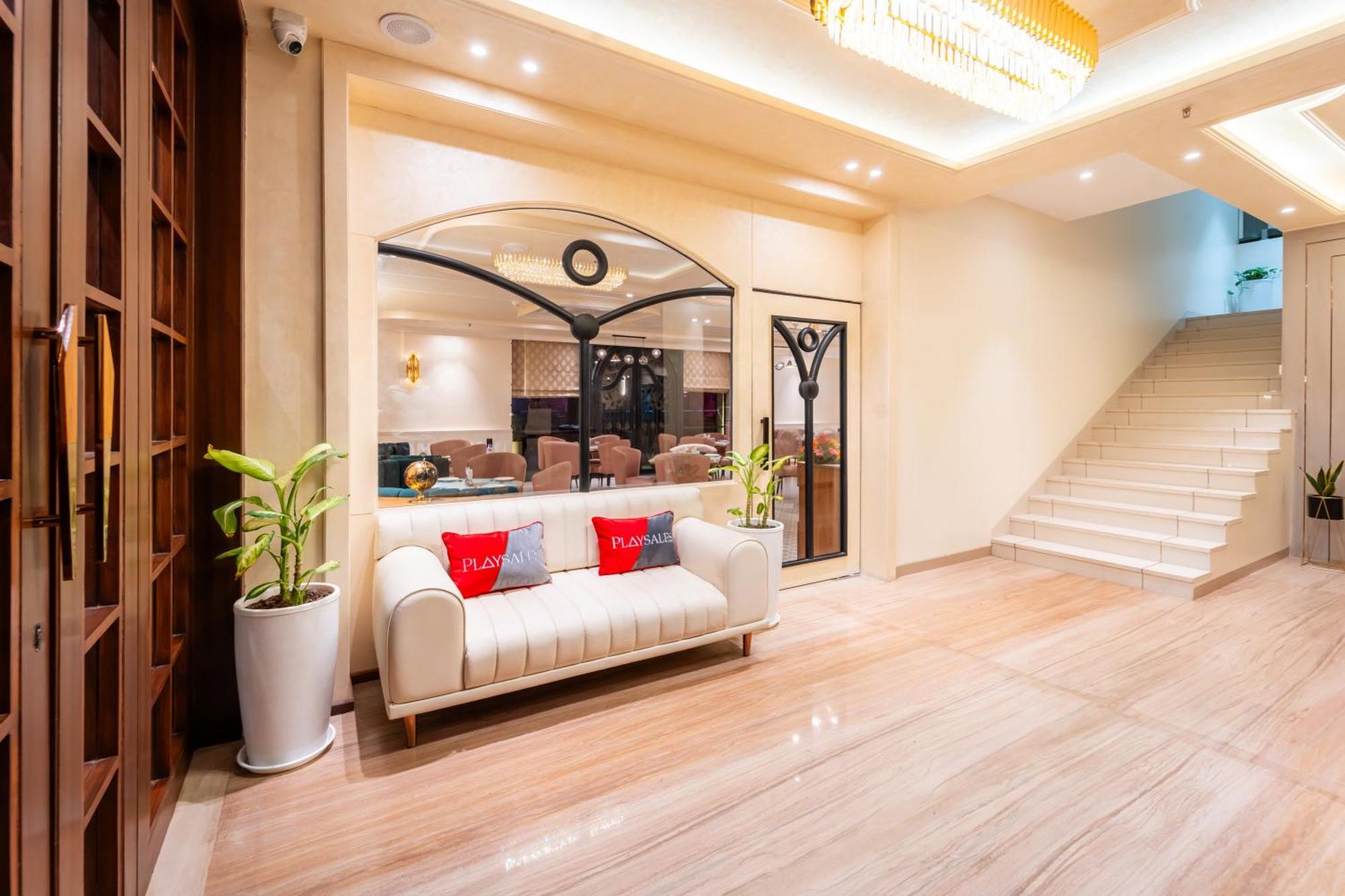 Playsales Scarlet Vijay Nagar Indore Exterior photo