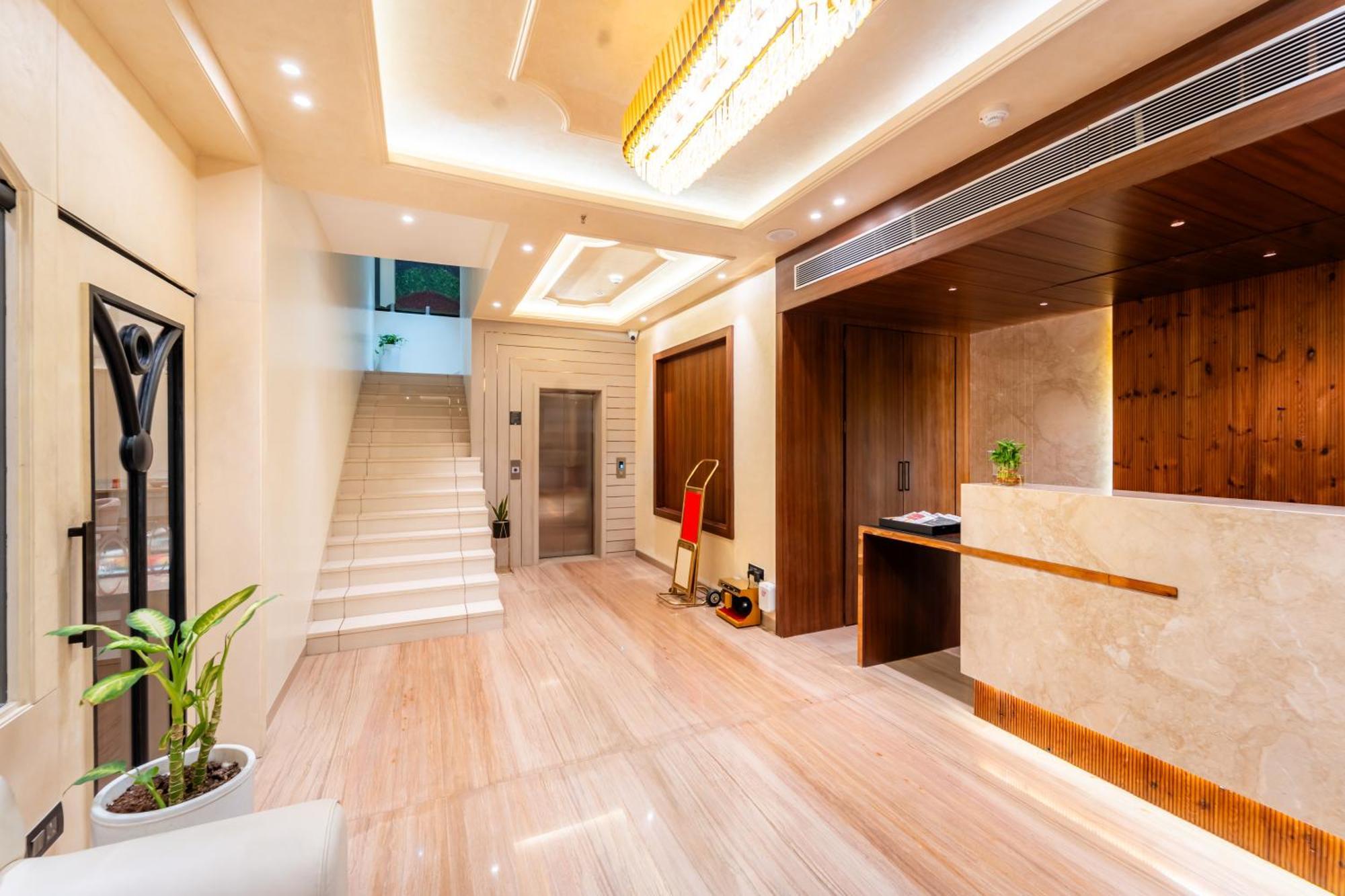 Playsales Scarlet Vijay Nagar Indore Exterior photo